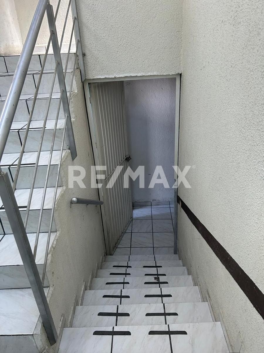 Lote comercial em Jardines de La Hacienda, Querétaro, foto 9 de 13