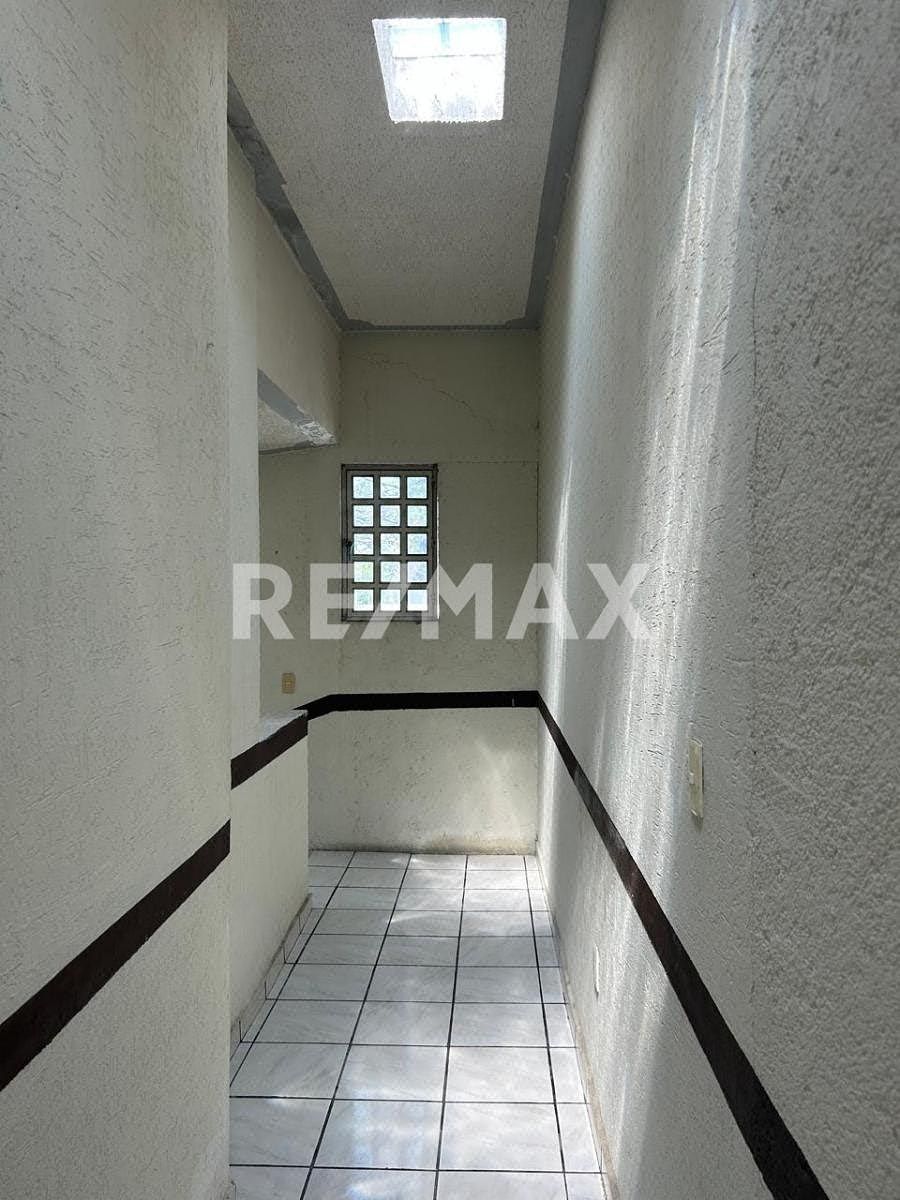 Lote comercial em Jardines de La Hacienda, Querétaro, foto 10 de 13