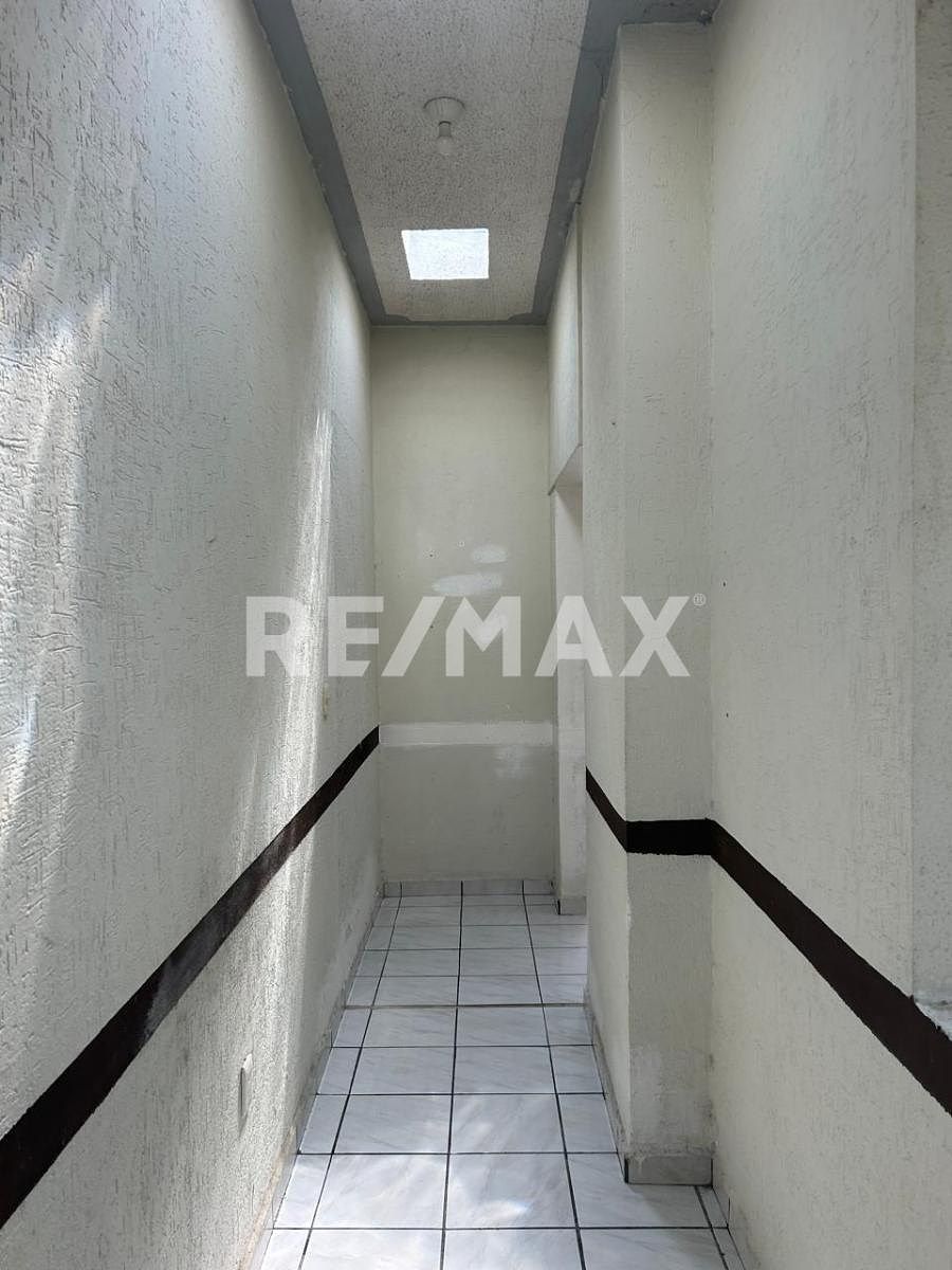 Lote comercial em Jardines de La Hacienda, Querétaro, foto 12 de 13
