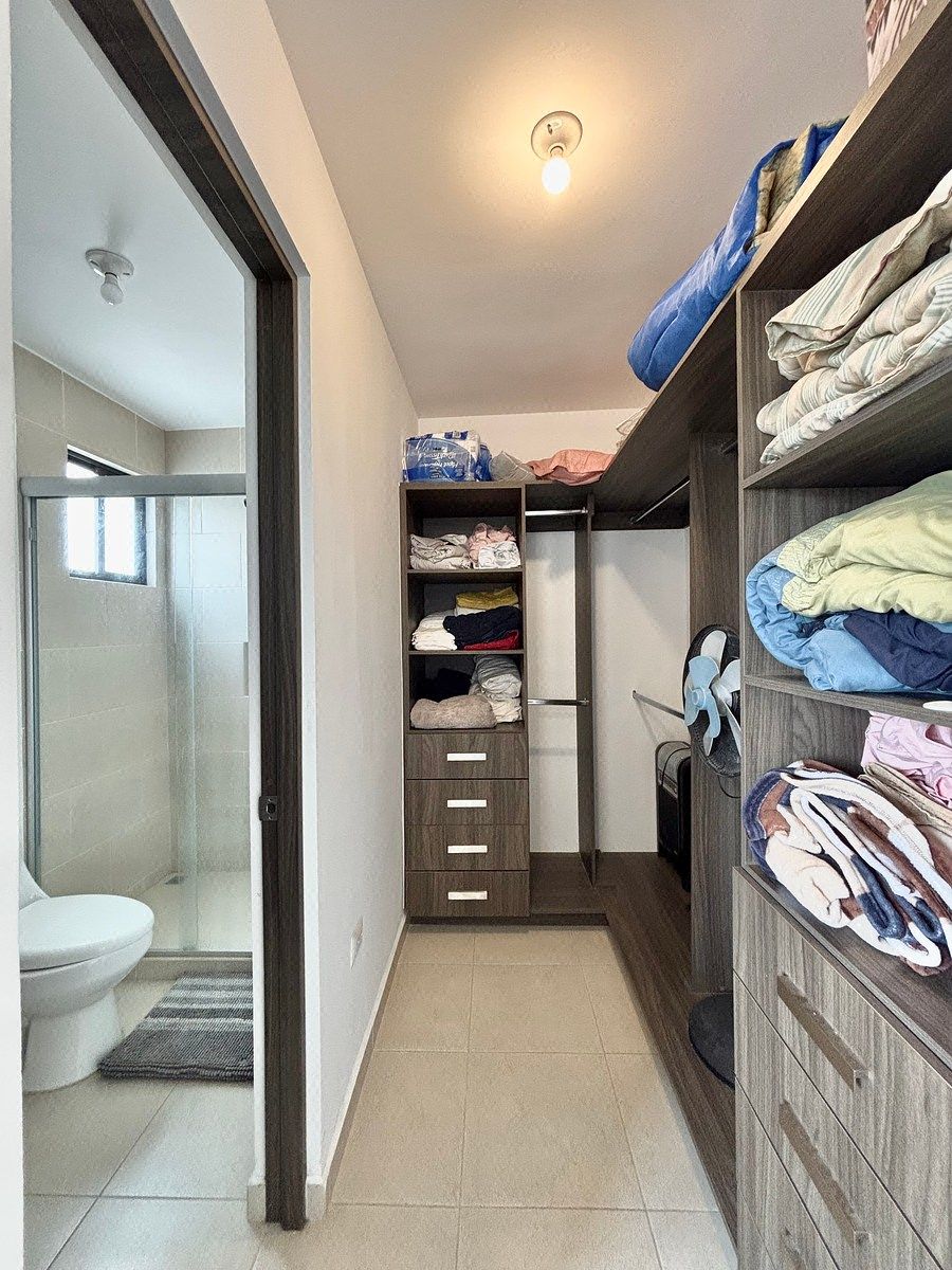 Vestidor de recam. Secundaria, foto 20 de 43