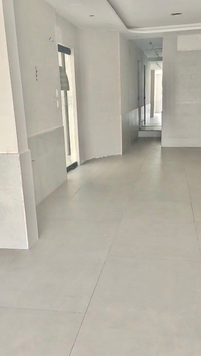 RENTO LOCAL COMERCIAL A PASOS DE MASARYK EN LOMAS DE CHAPULTEPEC, foto 1 de 24