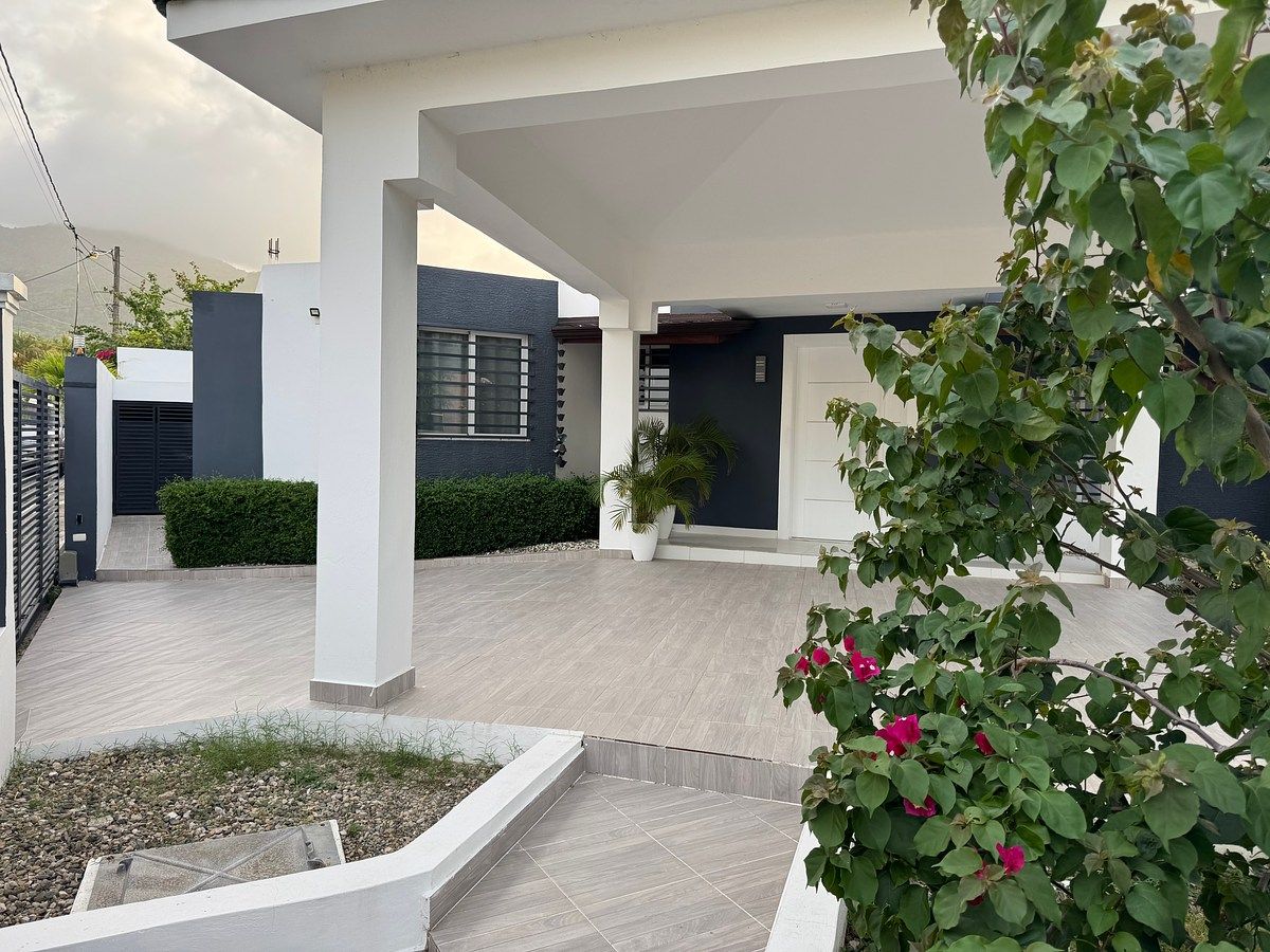 House in San Felipe de Puerto Plata, photo 2 of 21