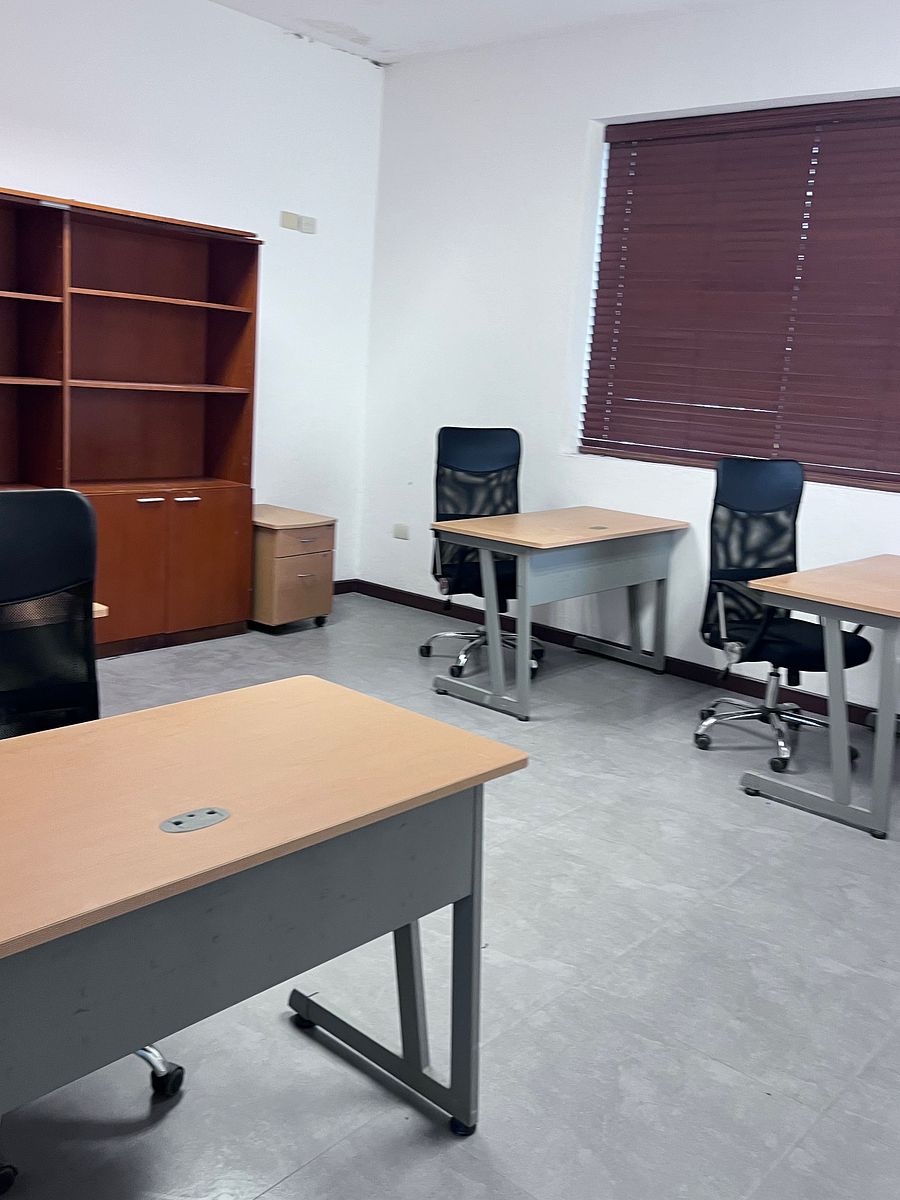 Oficina en Alcalá Martín, Mérida, foto 12 de 39