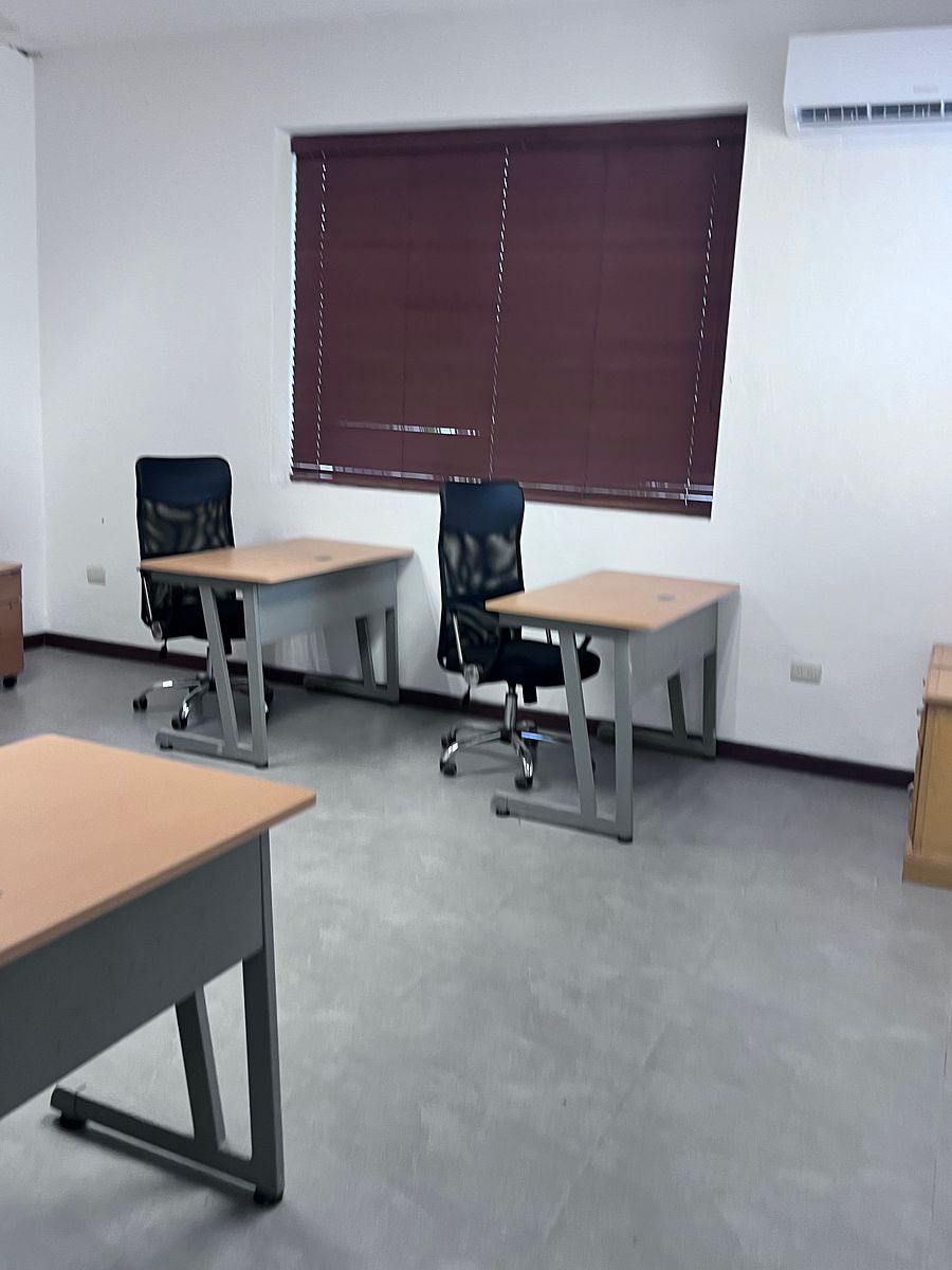 Oficina en Alcalá Martín, Mérida, foto 13 de 39