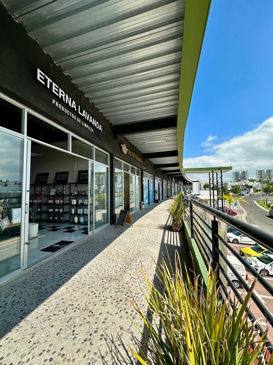 Local comercial en Residencial el Refugio, Querétaro, foto 2 de 12