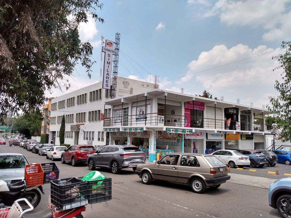 Locales comerciales en ex hacienda de Santa Mónica, photo 1 of 2