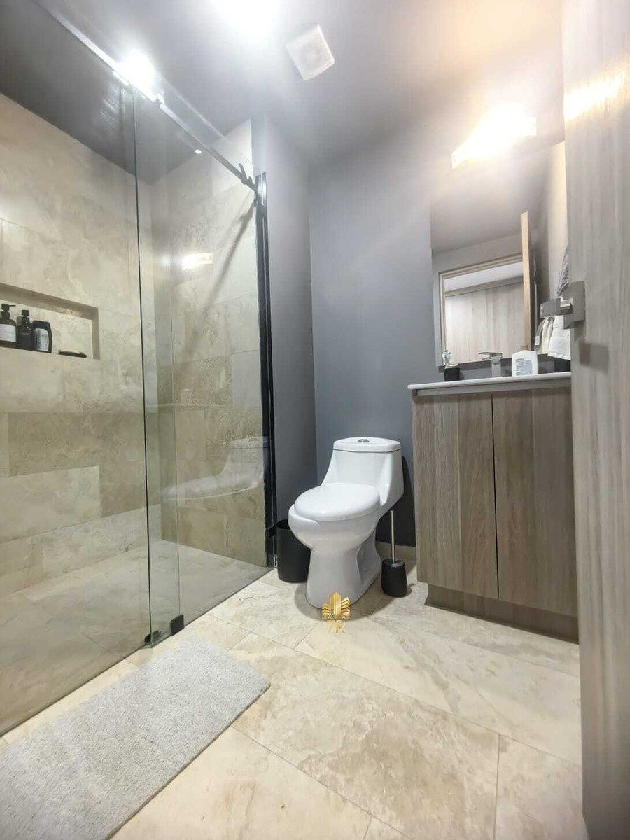 Baño 1, foto 11 de 17