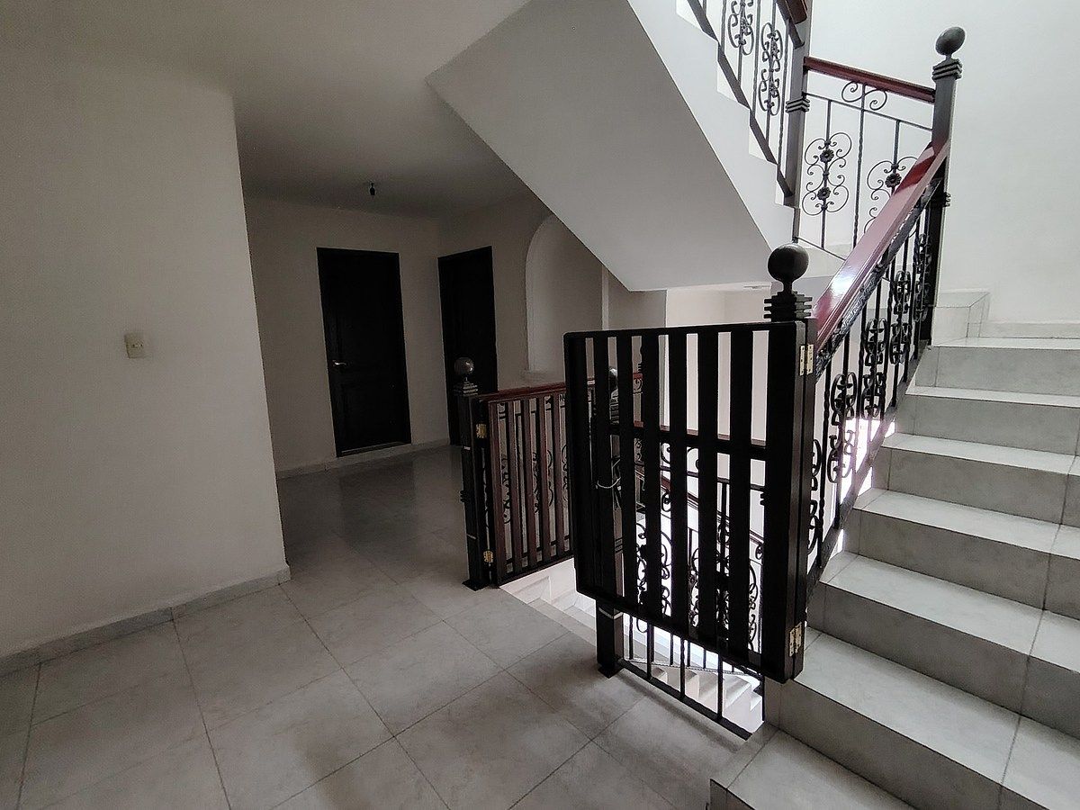 Casa en Real del Bosque II, León, foto 17 de 24