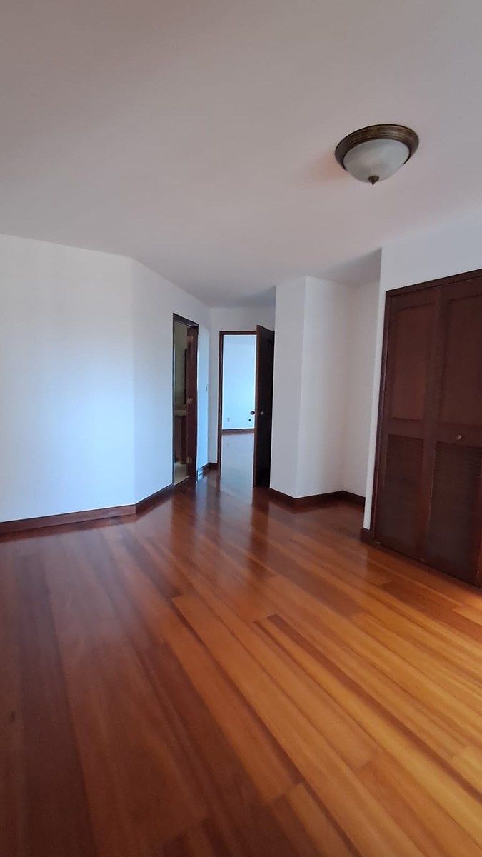 Apartamento en Zona 14, Guatemala, foto 12 de 19