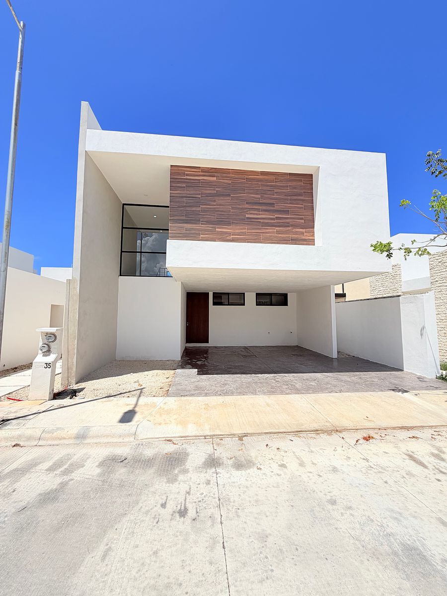 House in Gated Community in San Ignacio, Progreso, photo 2 of 50
