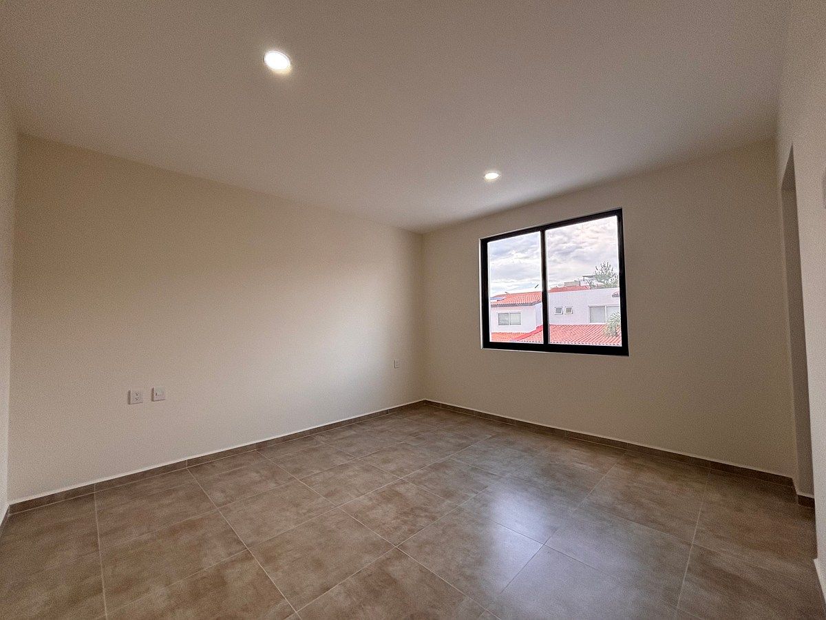 Casa em Lomas de Juriquilla, Querétaro, foto 15 de 17
