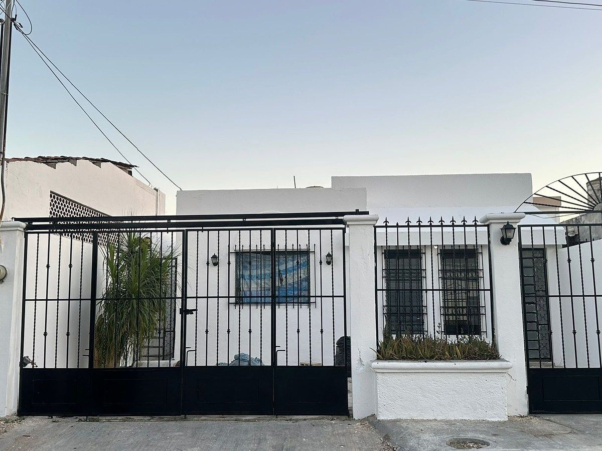 Casa de 3 habitaciones en Venta en Francisco de Montejo, foto 1 de 10