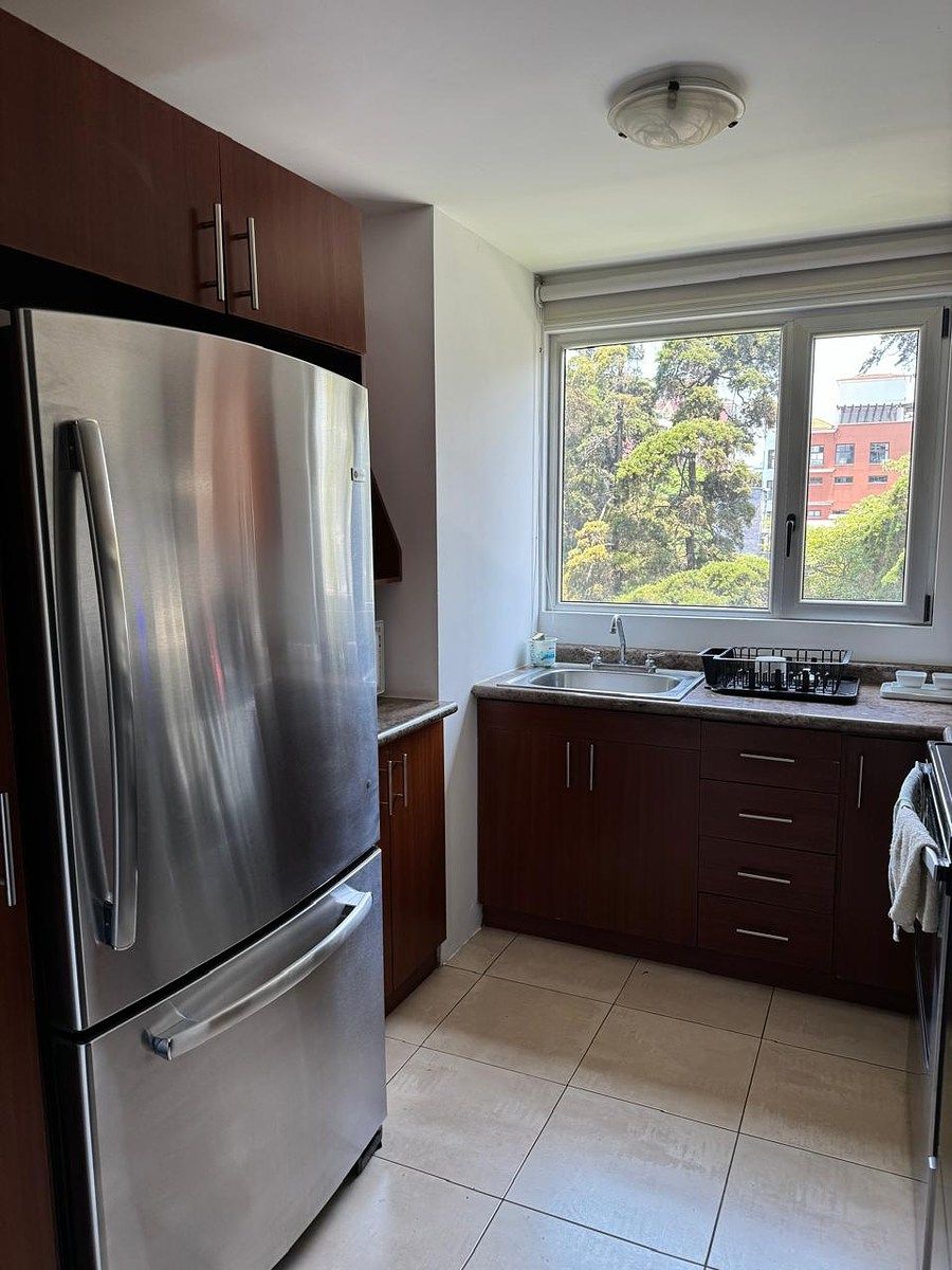 Apartamento en Zona 14, Guatemala, foto 2 de 10