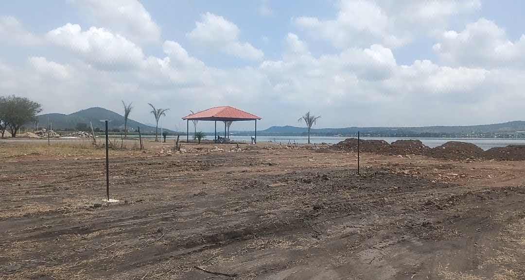 TERRENOS A LA ORILLA DE LA LAGUNA DE CAJITITLÁN, foto 1 de 7