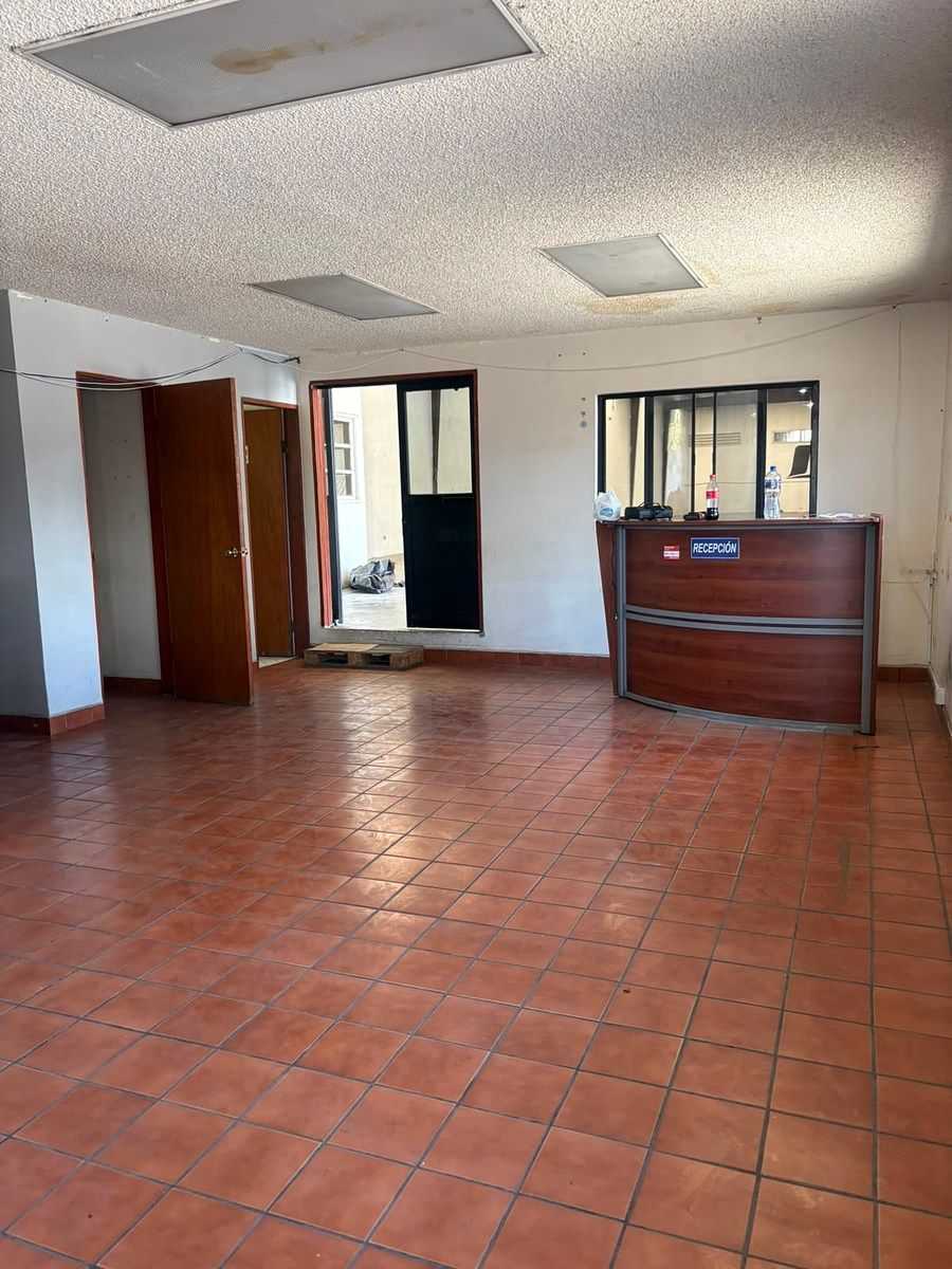 Bodega comercial en Sección Primera, Ensenada, foto 6 de 8
