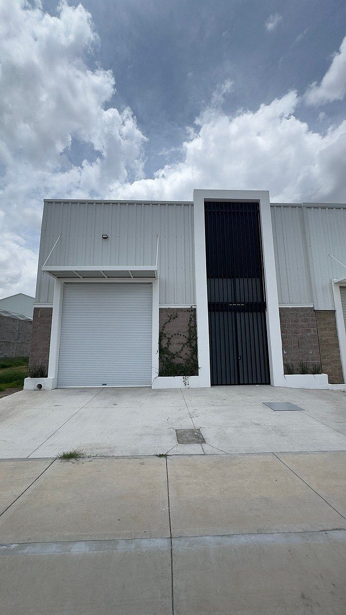WAREHOUSE FOR RENT IN COBALTO NORTE, photo 1 of 8