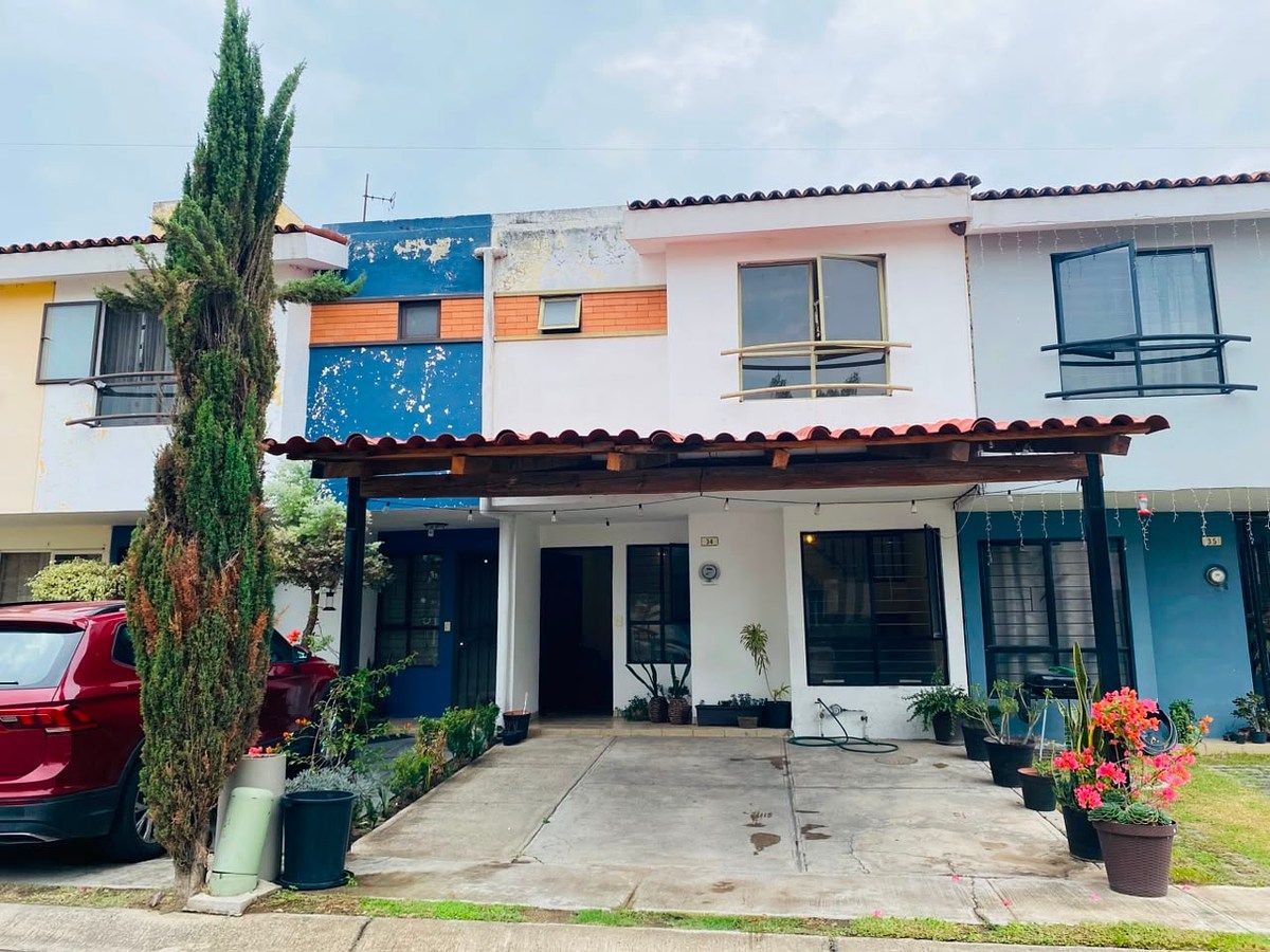 House for sale in Parques del Bosque, photo 1 of 6