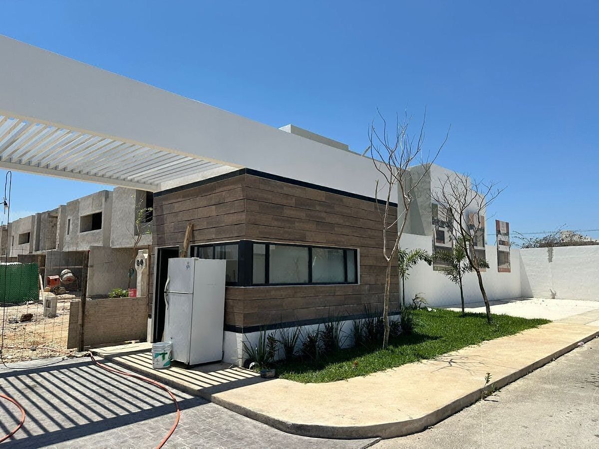 Casas en Venta en Privada Elementa Conkal Yucatan, foto 1 de 36