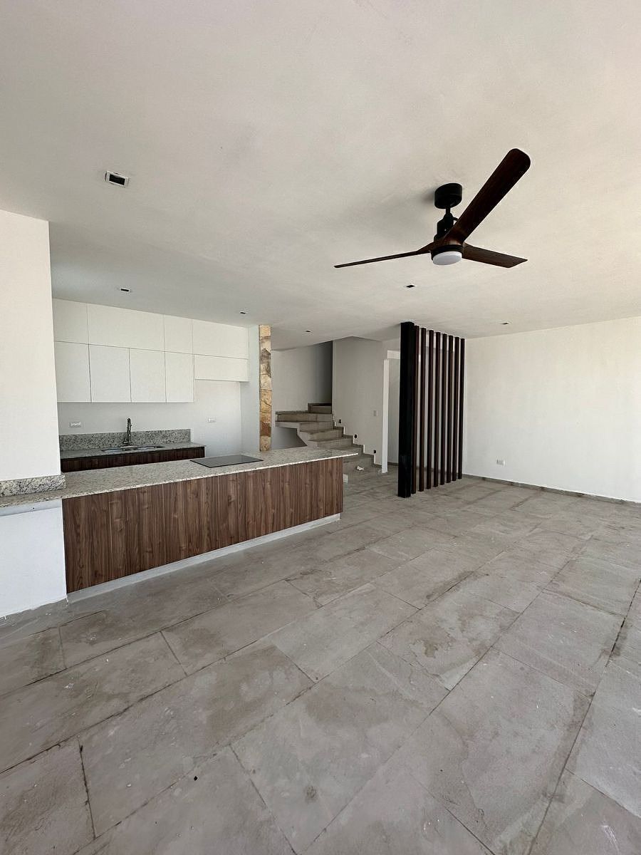 Casa em Conkal, Conkal, foto 2 de 36