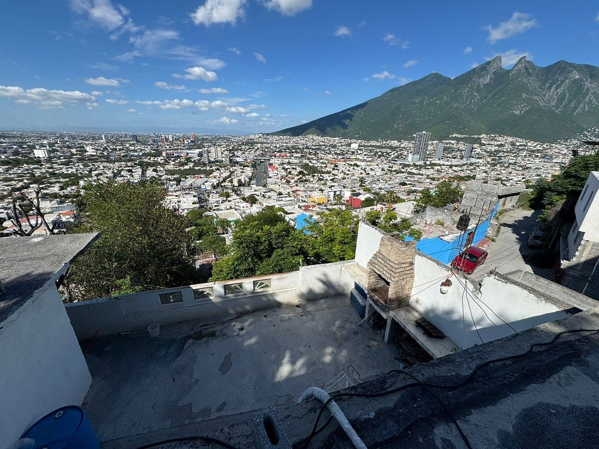 Casa em Burócratas Municipales, Monterrey, foto 2 de 24