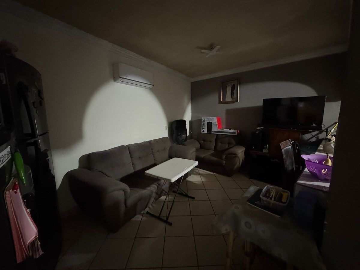 Casa em Burócratas Municipales, Monterrey, foto 8 de 24