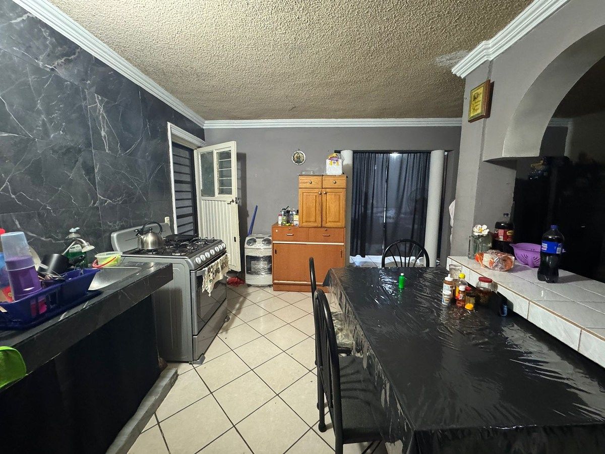 Casa em Burócratas Municipales, Monterrey, foto 12 de 24