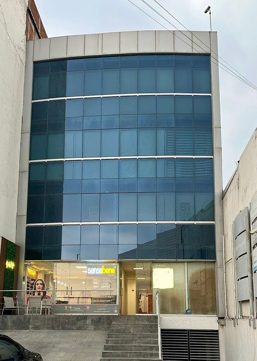 Renta de local comercial en Ciudad Satélite, photo 1 of 14