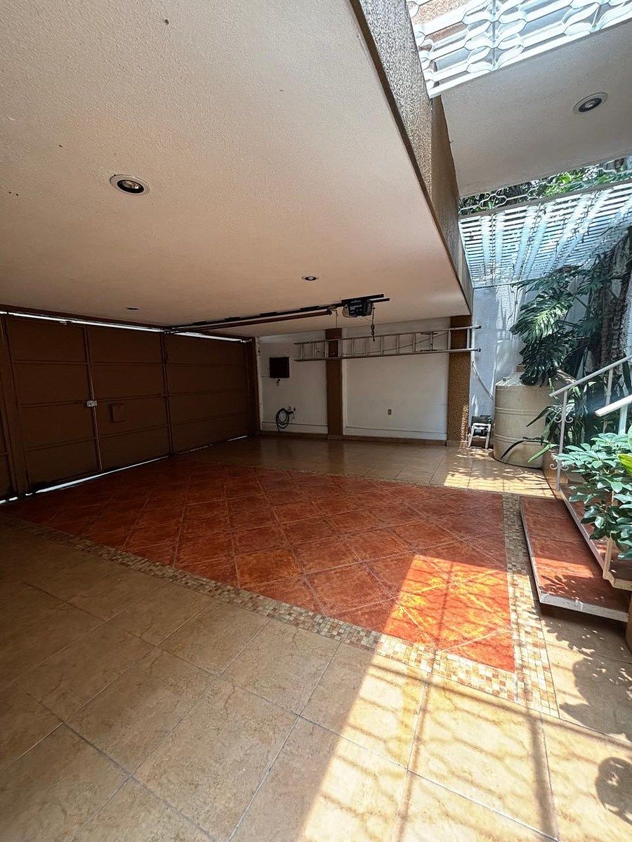 Casa en Chapultepec Sur, Morelia, foto 2 de 35