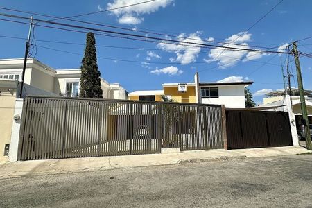 Casa en Benito Juarez Norte para Remodelar o Negocio