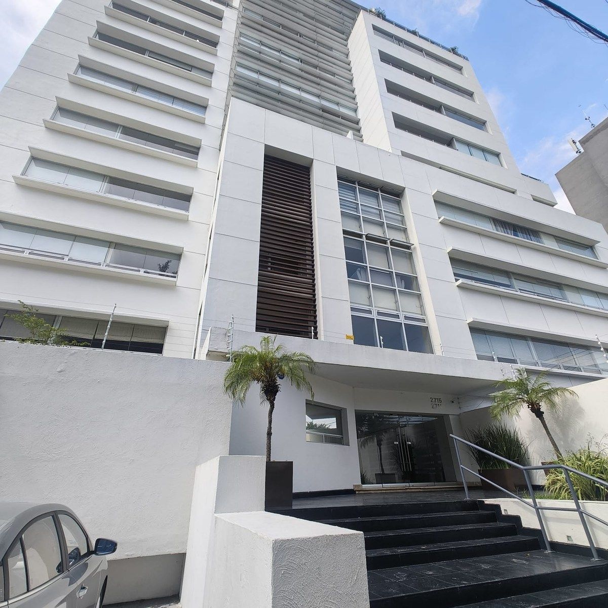 APARTAMENTO ESPAÇOSO PARA ALUGUEL EM LADRON DE GUEVARA, foto 1 de 15