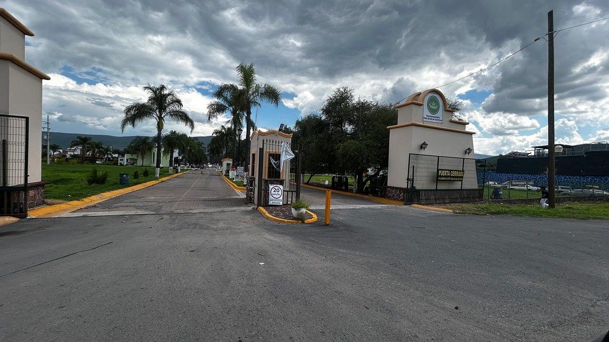 Terreno en Cuexcomatitlán, Tlajomulco de Zúñiga, foto 4 de 9
