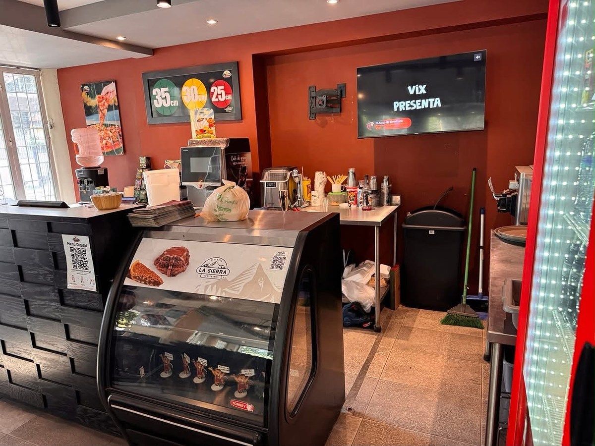 Se renta local comercial en esquina!, foto 1 de 19
