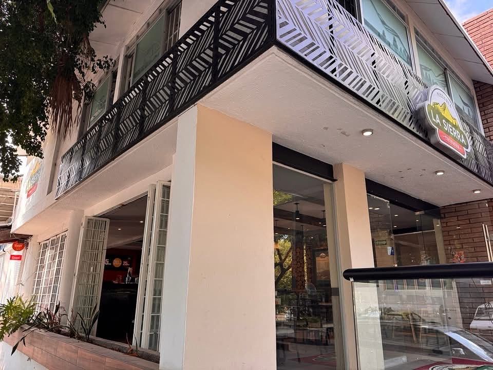 Local comercial en Ladrón de Guevara, Guadalajara, foto 6 de 19