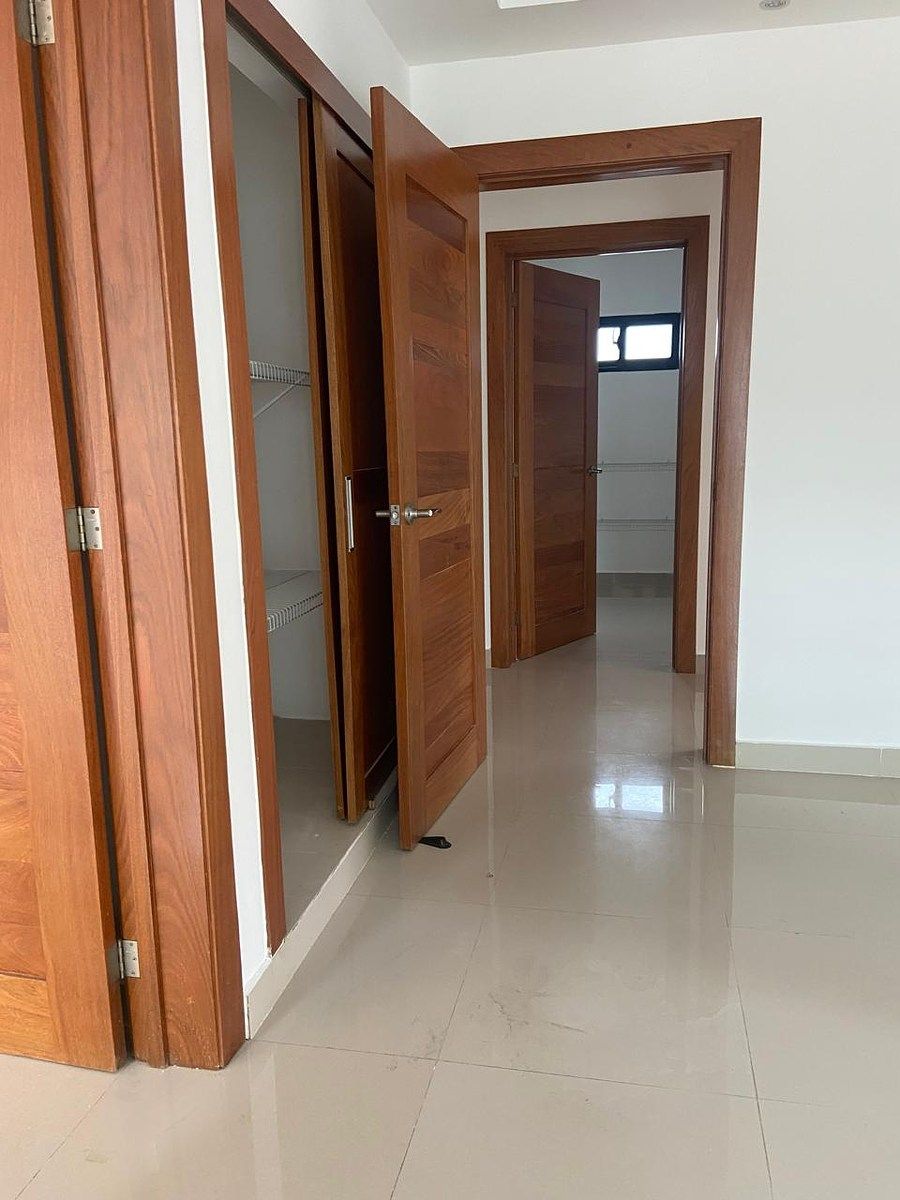 Casa en Cerros de Arroyo Hondo III, Santo Domingo Centro (Distrito Nacional), foto 5 de 12