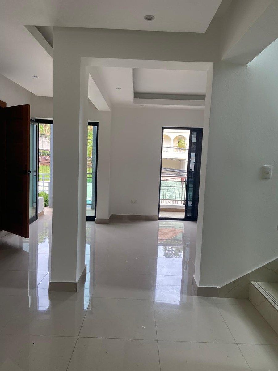 Casa en Cerros de Arroyo Hondo III, Santo Domingo Centro (Distrito Nacional), foto 3 de 12