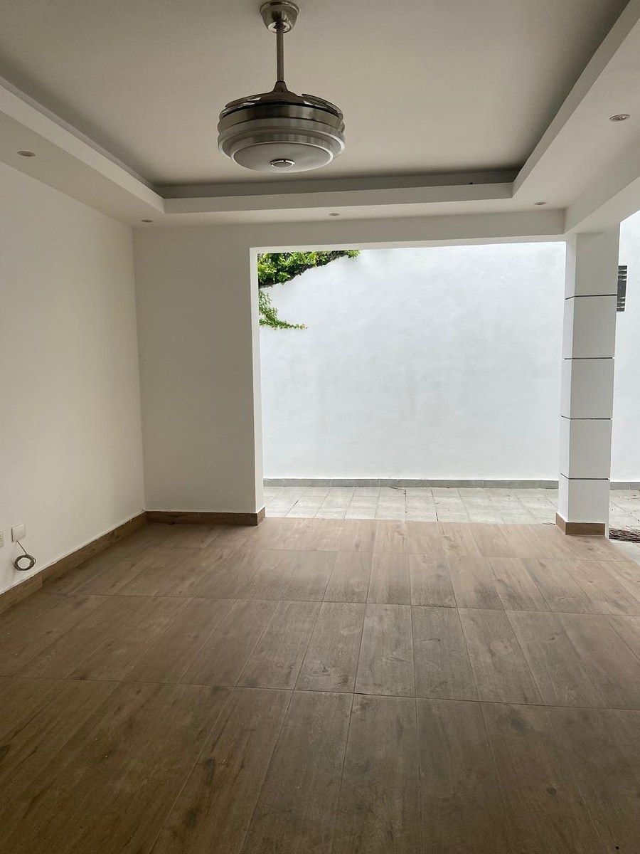 Casa en Cerros de Arroyo Hondo III, Santo Domingo Centro (Distrito Nacional), foto 10 de 12