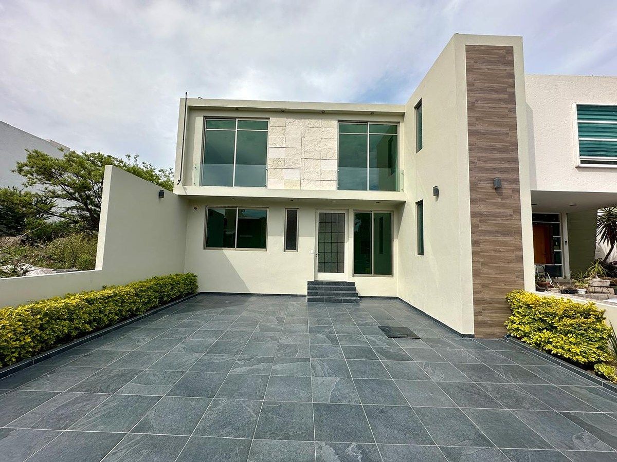 RESIDENCIA EN VENTA EN CUMBRES DEL CIMATARIO, QUERETARO, foto 1 de 19