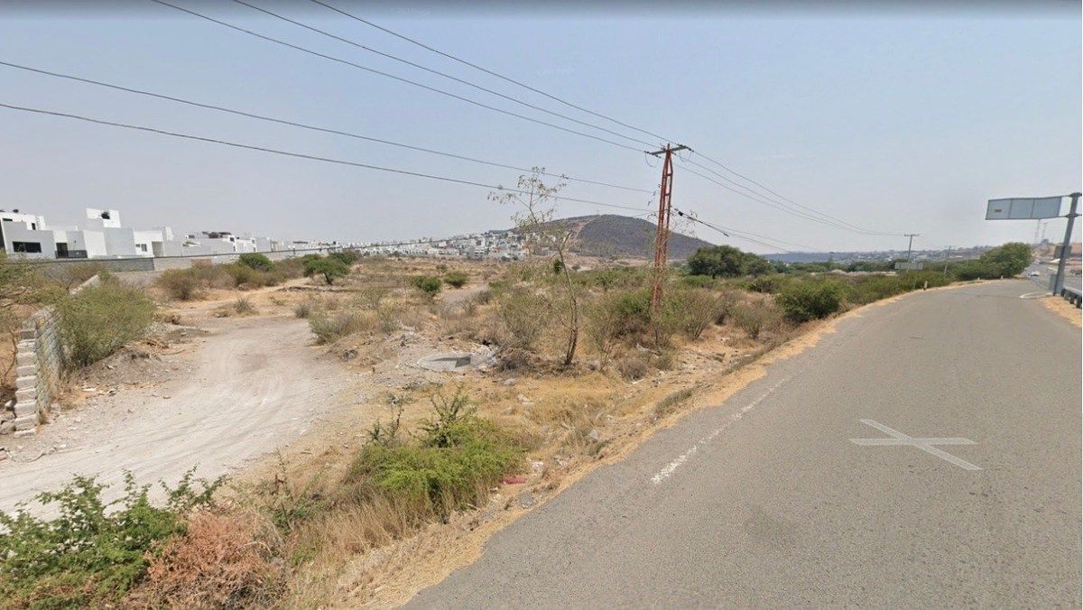 Lot in Cumbres del Lago, Querétaro, photo 2 of 4
