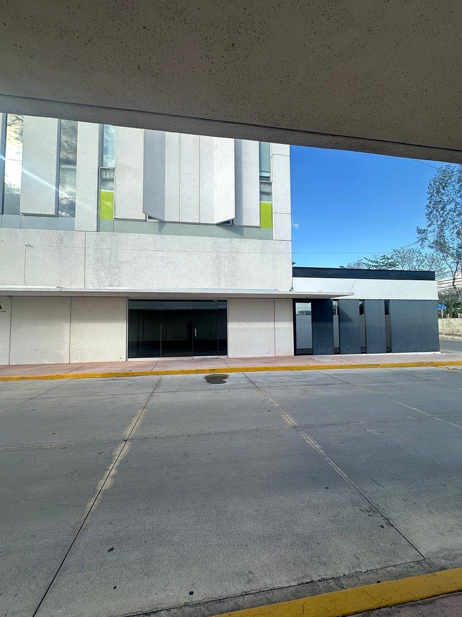 | Local Comercial en Renta en Montebello |, photo 1 of 7