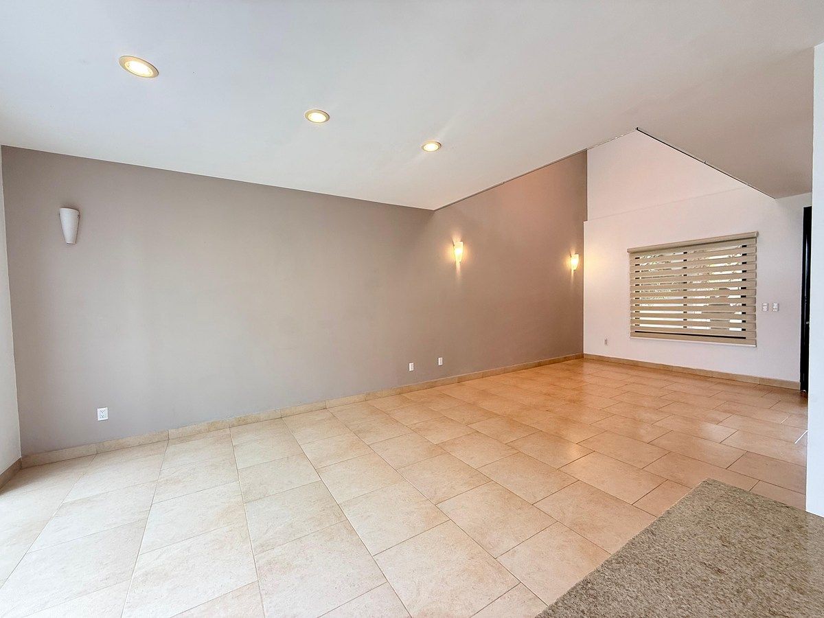 House in Gated Community in Cumbres del Lago, Querétaro, photo 13 of 24