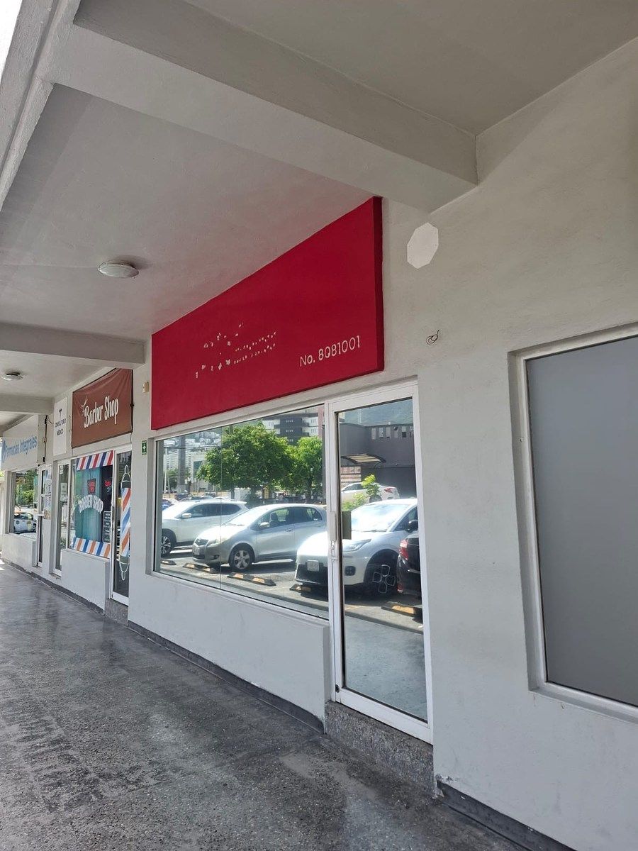 LOCAL FOR RENT IN PLAZA MIRADOR SUR, photo 1 of 11
