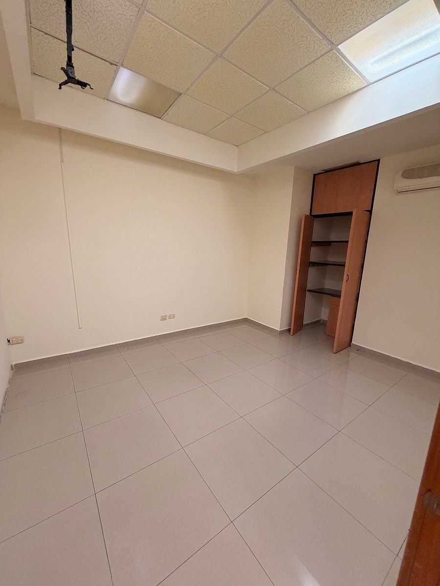 Office in Del Valle, San Pedro Garza García, photo 5 of 9