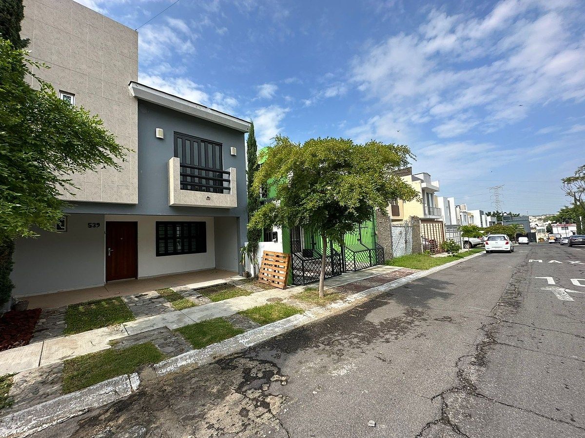Casa em Bosques Del Centinela II, Zapopan, foto 3 de 17