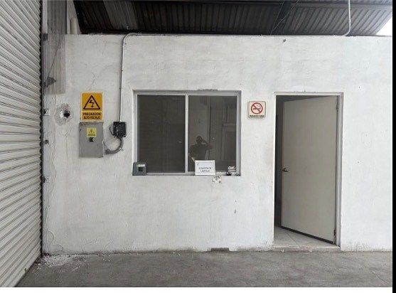 Commercial Storage Unit in Central de Carga, San Nicolás de los Garza, photo 5 of 10