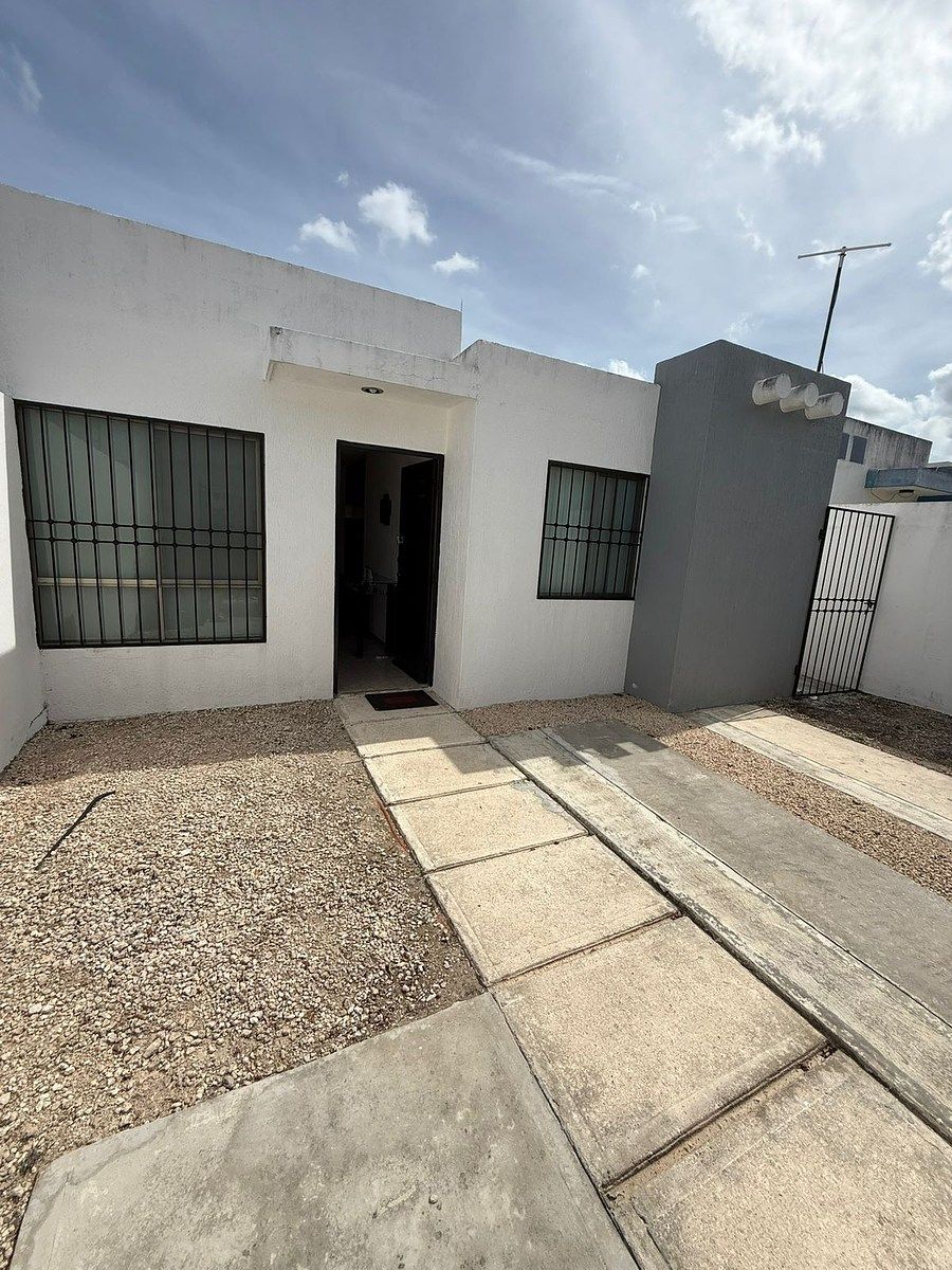 House in Los Héroes, Mérida, photo 2 of 15