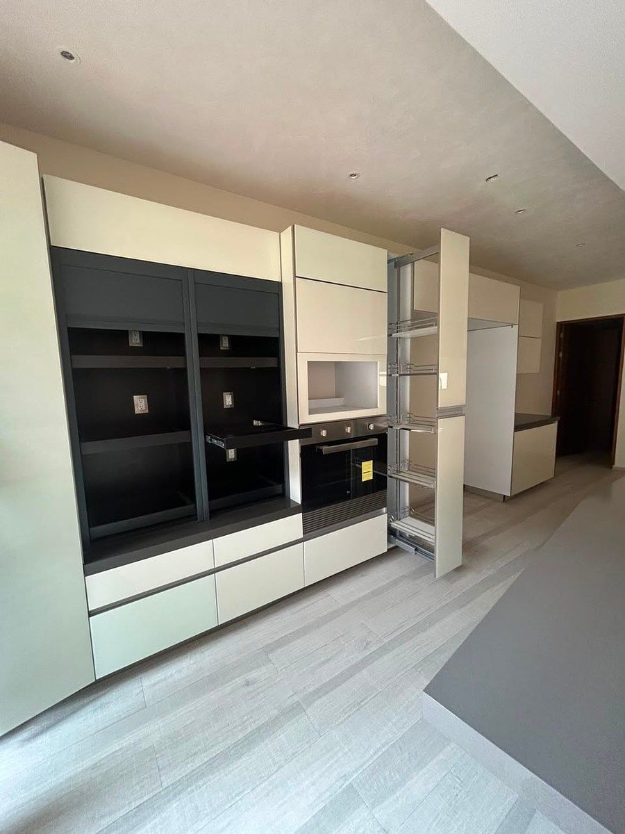 RESIDÊNCIA À VENDA NO PEDREGAL. NOVA. SOMENTE PARA CONHECEDORES, foto 1 de 3