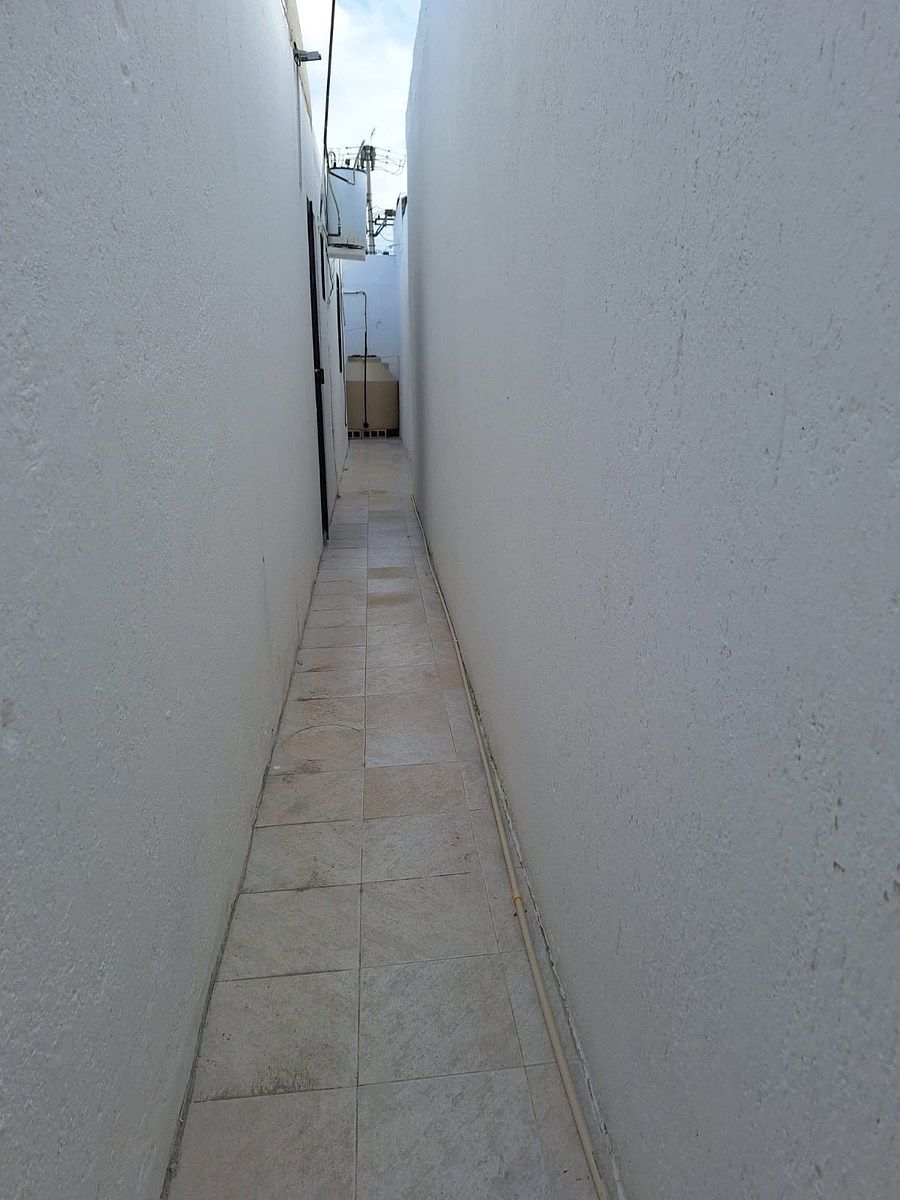 Pasillo de servicio, foto 10 de 13