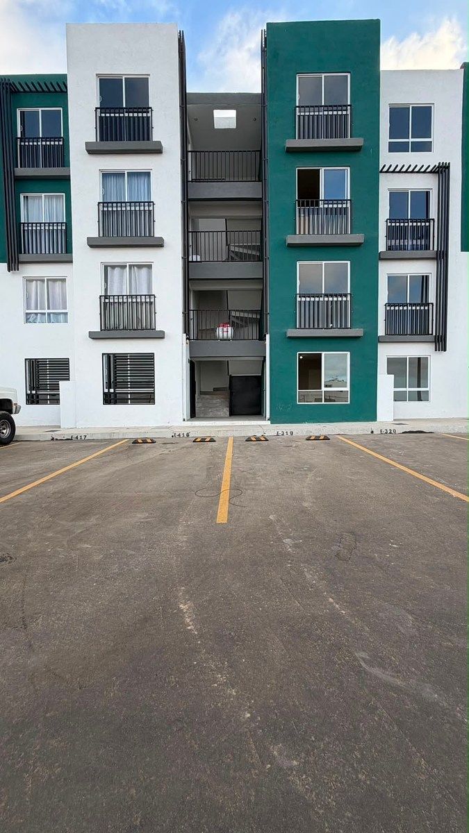 DEPARTAMENTO EN RENTA – 2.º ACCESO A PLAYAS, foto 1 de 12
