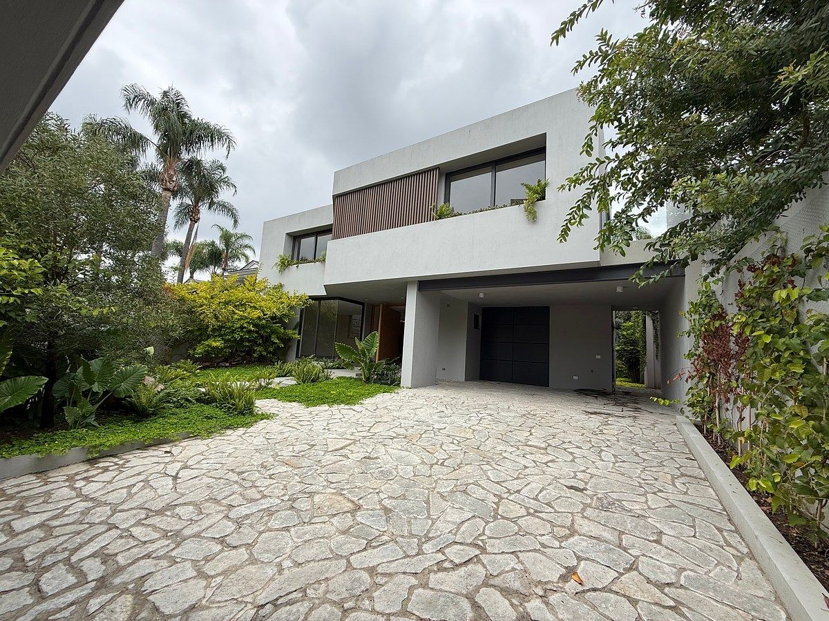 Casa venta Colomos Patria, foto 1 de 45