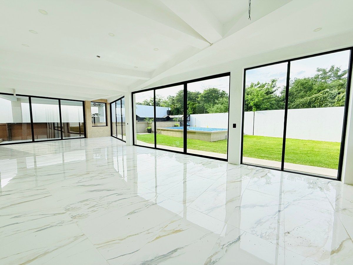 EN VENTA CASA DE LUJO EN PRIVADA BLANCA RESIDENCIAL EN MÉRIDA - foto 2